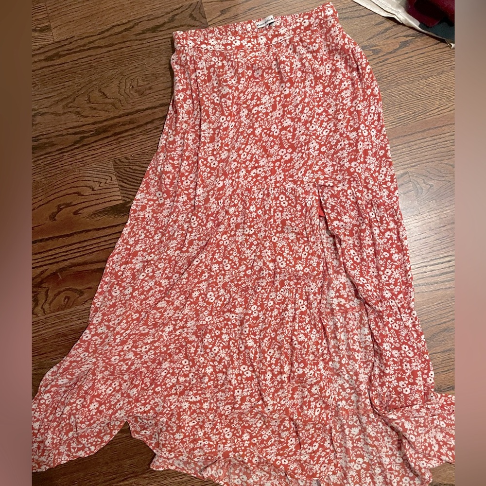 Size small A&F maxi skirt with slit